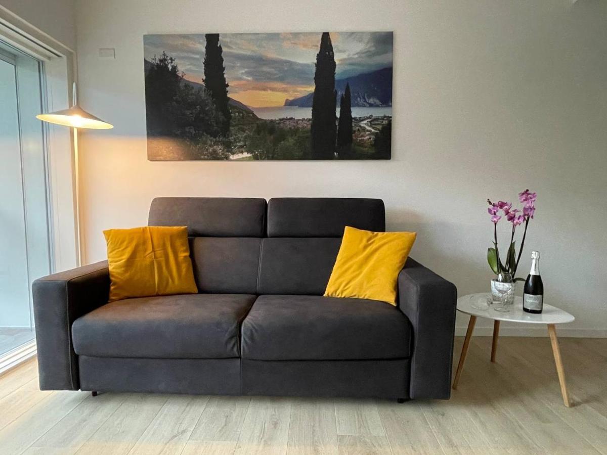 Le Terrazze Living Daire Riva del Garda Dış mekan fotoğraf