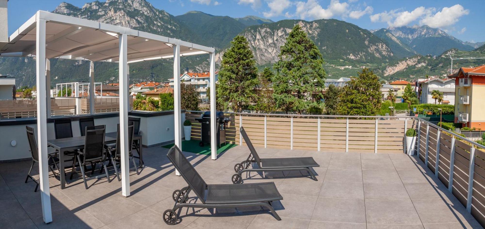 Le Terrazze Living Daire Riva del Garda Dış mekan fotoğraf